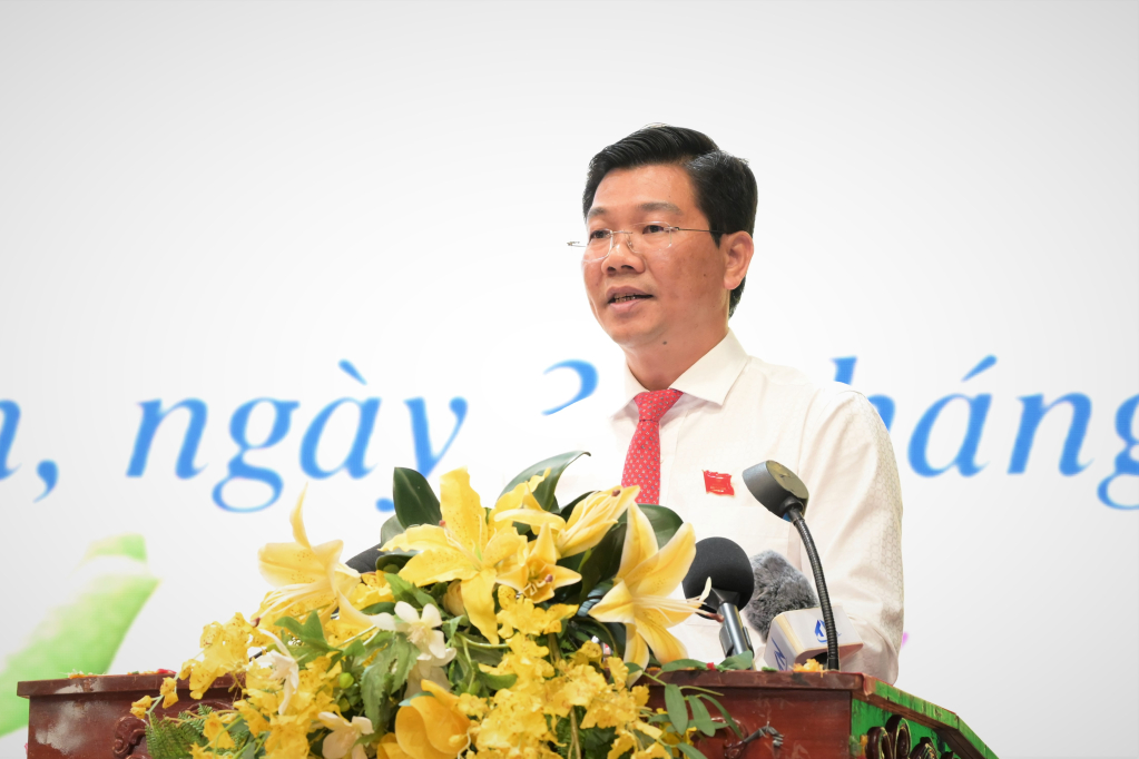 Ủy viên Ban chấp hành Trung ương Đảng, Phó Bí thư Thường trực Tỉnh ủy, Chủ tịch HĐND tỉnh Nguyễn Mạnh Hùng phát biểu bế mạc kỳ họp