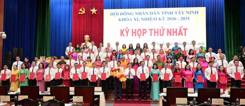 Kỳ vọng v&agrave;o những đại biểu tr&uacute;ng cử