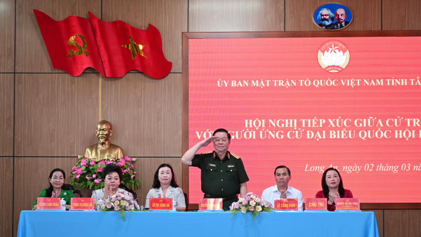 Ứng cử vi&ecirc;n đại biểu Quốc hội đơn vị bầu cử số 3 tiếp x&uacute;c cử tri, vận động bầu cử