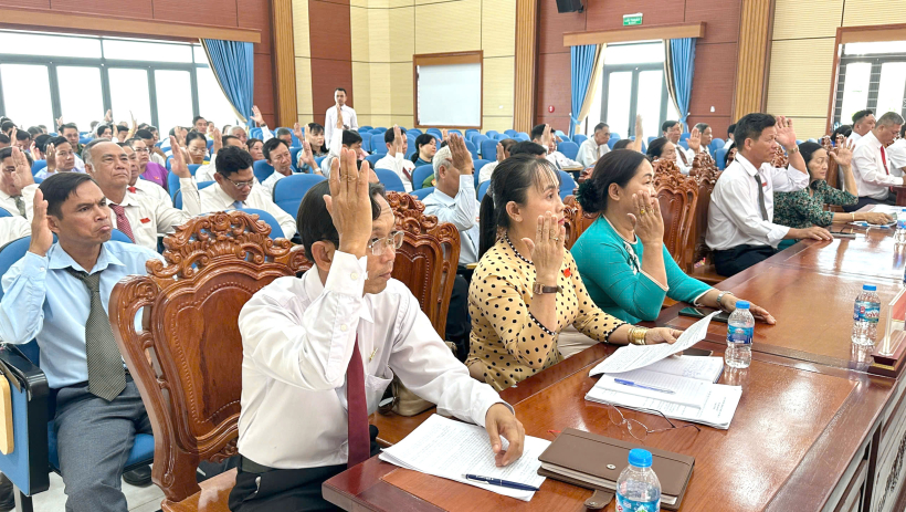 X&atilde; T&acirc;n Thạnh tổ chức kỳ họp thứ tư HĐND x&atilde; kh&oacute;a I, nhiệm kỳ 2021 - 2026