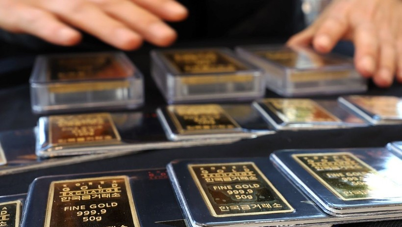 Gi&aacute; v&agrave;ng chạm mức cao nhất trong hơn 4 tuần do bất ổn tại Trung Đ&ocirc;ng