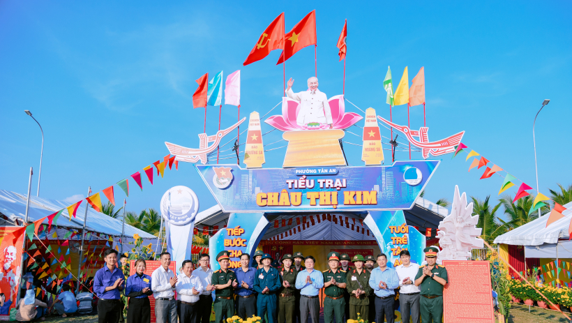 B&iacute; thư Tỉnh ủy T&acirc;y Ninh kiểm tra, động vi&ecirc;n hội trại t&ograve;ng qu&acirc;n năm 2026 tại x&atilde; Thủ Thừa