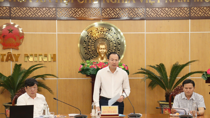 Đẩy nhanh tiến độ x&acirc;y dựng c&aacute;c trường phổ th&ocirc;ng nội tr&uacute; li&ecirc;n cấp tại 22 tỉnh bi&ecirc;n giới