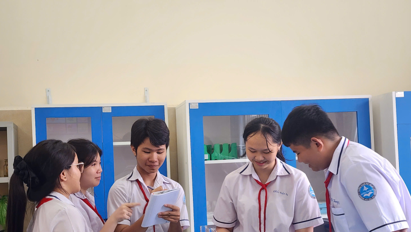 Đ&aacute;nh gi&aacute; diện rộng 5 năm một lần đối với học sinh cuối cấp