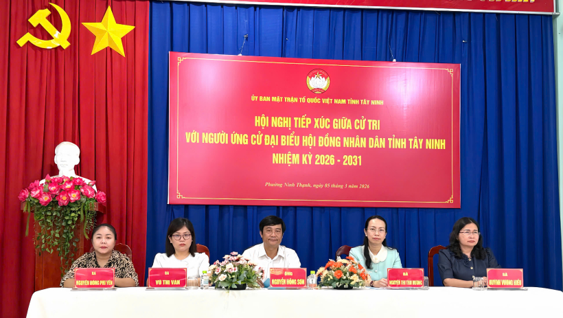 Ứng cử vi&ecirc;n đại biểu HĐND tỉnh - đơn vị bầu cử số 8 tiếp x&uacute;c cử tri phường Ninh Thạnh