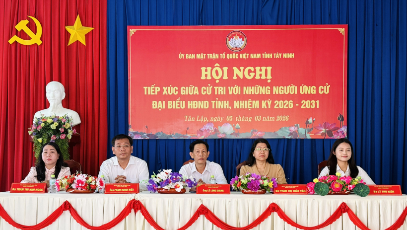 Cử tri x&atilde; T&acirc;n Lập tiếp x&uacute;c người ứng cử đại biểu HĐND tỉnh kho&aacute; XI, nhiệm kỳ 2026-2031