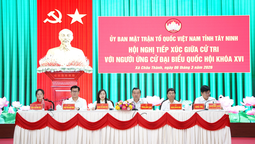 Ứng cử vi&ecirc;n ĐBQH kh&oacute;a XVI - đơn vị bầu cử số 5 tiếp x&uacute;c cử tri Sư đo&agrave;n 5