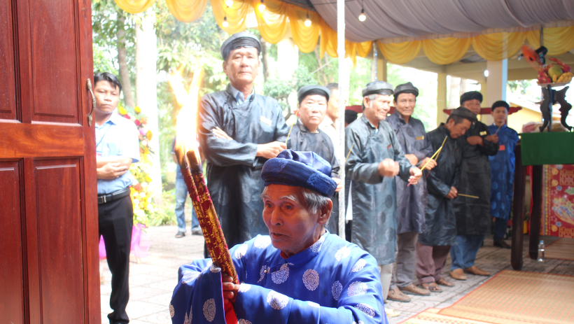 D&acirc;ng hương tưởng niệm nghệ nh&acirc;n - nhạc sư Nguyễn Quang Đại 