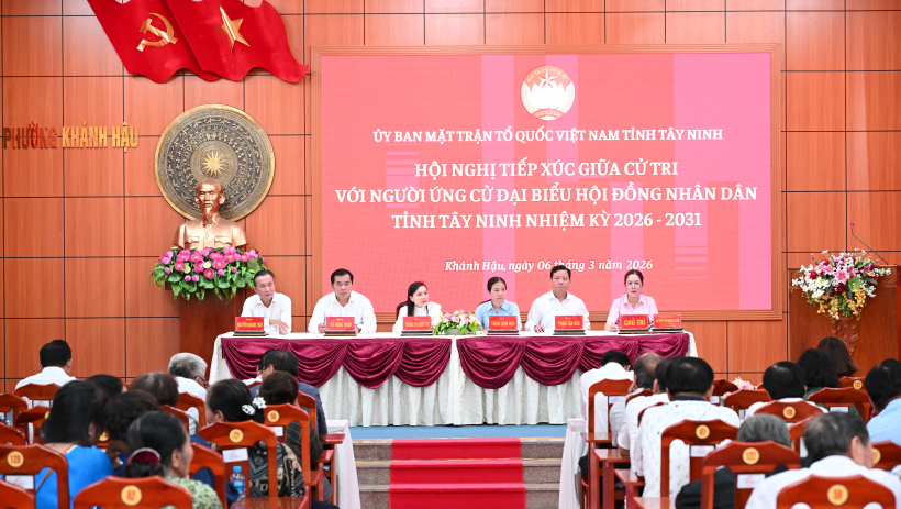 Ứng cử vi&ecirc;n đại biểu HĐND tỉnh, đơn vị bầu cử số 24 tiếp x&uacute;c cử tri phường Kh&aacute;nh Hậu