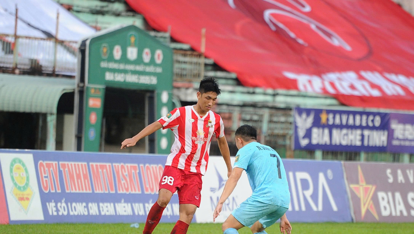 Long An 'gục ng&atilde;' ph&uacute;t cuối trước Xu&acirc;n Thiện Ph&uacute; Thọ - Giải hạng Nhất Quốc gia Bia Sao V&agrave;ng 2025&ndash;2026
