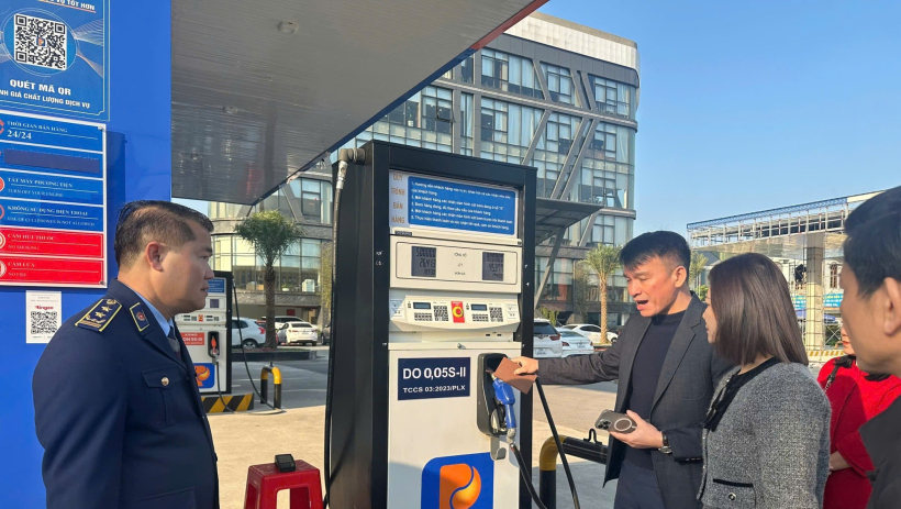 Petrolimex vẫn đ&aacute;p ứng đủ nhu cầu cho hệ thống ph&acirc;n phối xăng dầu