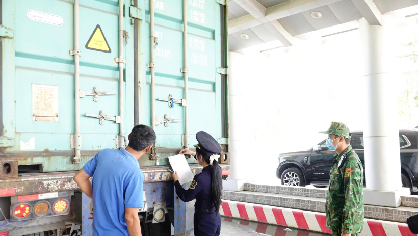 Th&uacute;c đẩy ph&aacute;t triển thương mại bi&ecirc;n giới