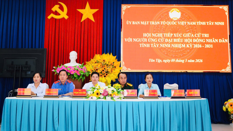 Ứng cử vi&ecirc;n đại biểu HĐND tỉnh, đơn vị bầu cử số 20 tiếp x&uacute;c cử tri x&atilde; T&acirc;n Tập