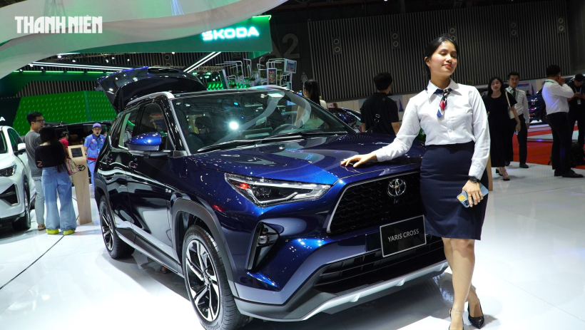 5 mẫu xe hybrid tự sạc tiết kiệm xăng nhất Việt Nam