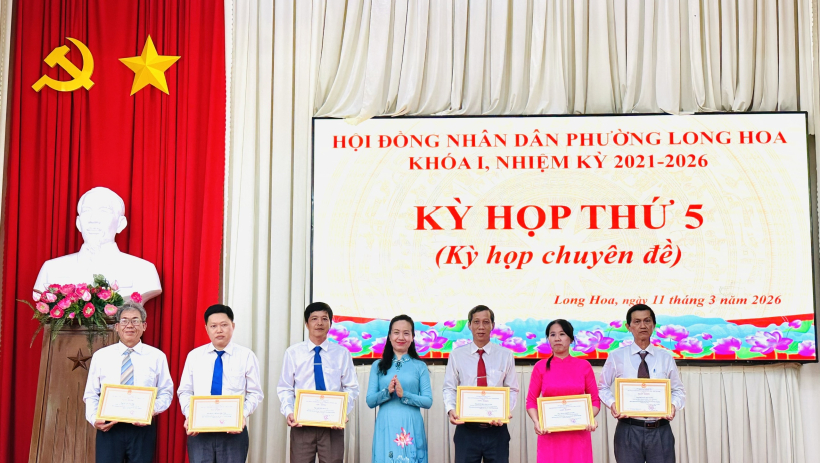 Kỳ họp thứ 5 HĐND phường Long Hoa: Xem x&eacute;t, th&ocirc;ng qua nhiều nội dung quan trọng