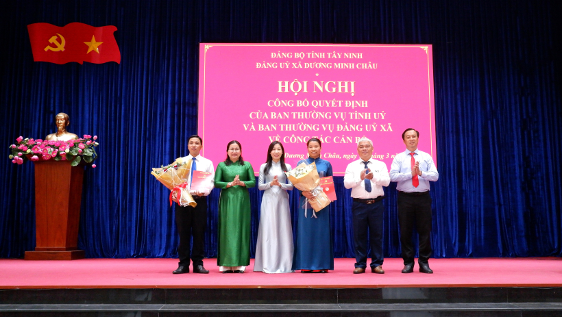 X&atilde; Dương Minh Ch&acirc;u: C&ocirc;ng bố quyết định về c&ocirc;ng t&aacute;c c&aacute;n bộ