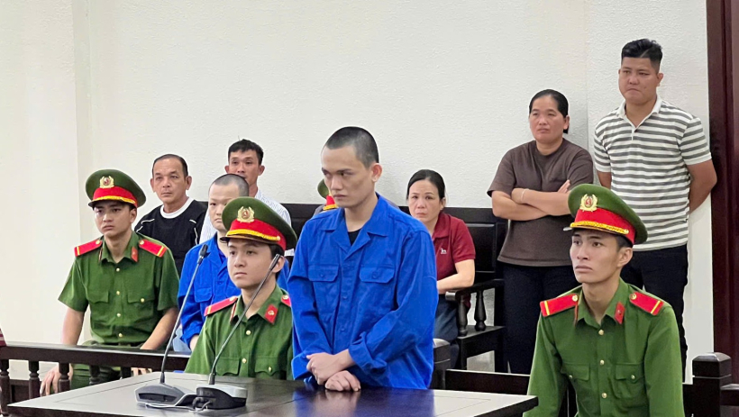 Ch&eacute;m vợ cũ v&igrave; ghen