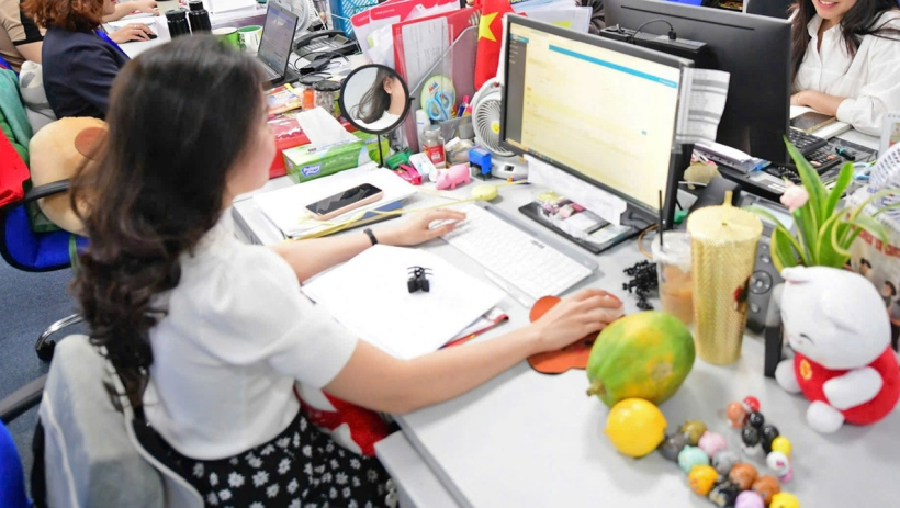 B&aacute;c sĩ cảnh b&aacute;o nhiều người ngo&agrave;i 30 tuổi đ&atilde; tho&aacute;i h&oacute;a khớp gối