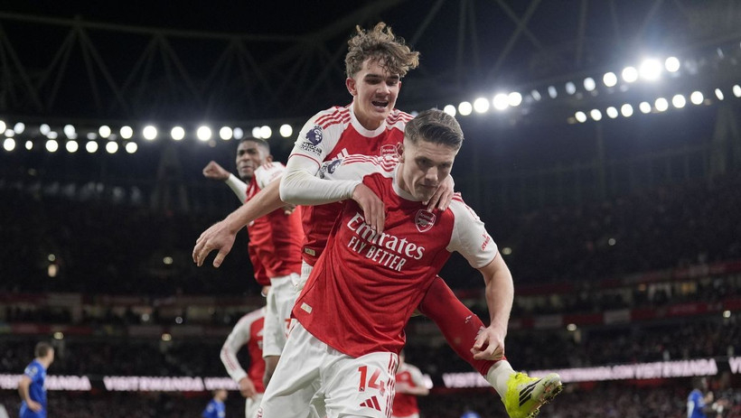 Premier League: Arsenal bỏ xa Man City 9 điểm, Chelsea lỡ cơ hội v&agrave;o top 3