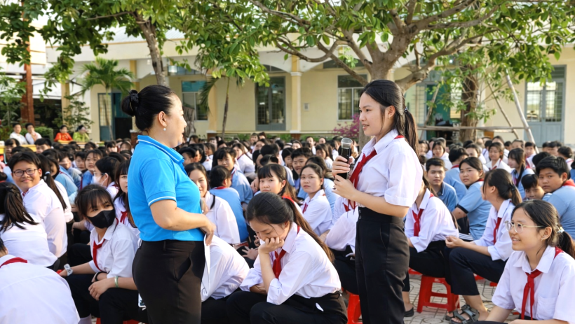 Trang bị kiến thức ph&aacute;p luật, bảo vệ an to&agrave;n cho trẻ em