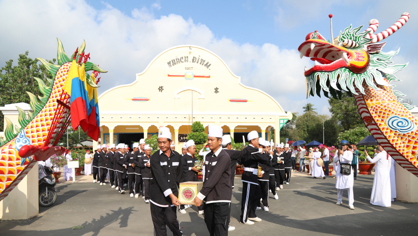 Những người lo việc 'nghĩa tận'