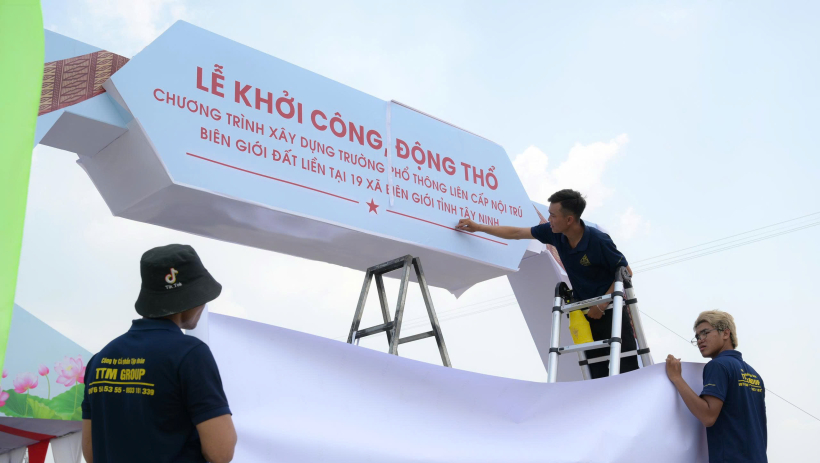 T&acirc;y Ninh: Gấp r&uacute;t chuẩn bị trước ng&agrave;y khởi c&ocirc;ng trường nội tr&uacute; tại 19 x&atilde; bi&ecirc;n giới