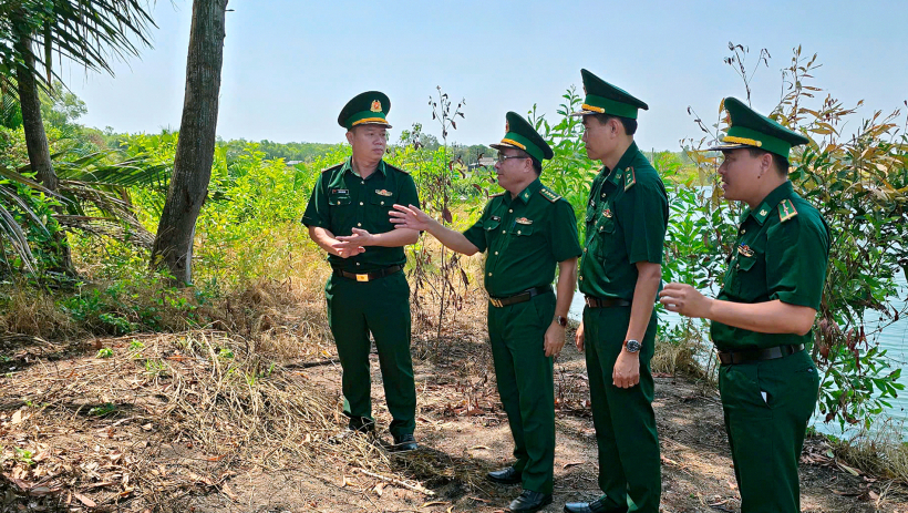 Khảo s&aacute;t x&aacute;c định phạm vi cửa khẩu cảng, th&agrave;nh lập Trạm Kiểm so&aacute;t Bi&ecirc;n ph&ograve;ng