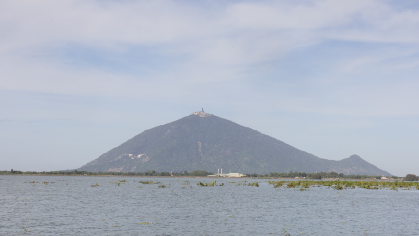 Developing aquaculture based on resources of Dau Tieng Lake