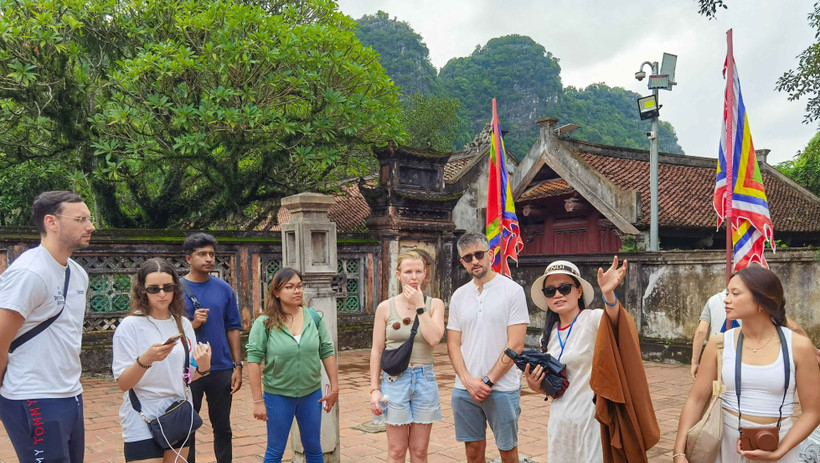 Vietnam sees surge in foreign tourist arrivals, driven by safe destination image