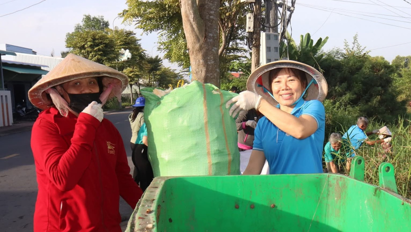 Chấn chỉnh c&ocirc;ng t&aacute;c thu gom, vận chuyển r&aacute;c thải: Siết chặt quản l&yacute; từ cơ sở, n&acirc;ng cao tr&aacute;ch nhiệm cộng đồng