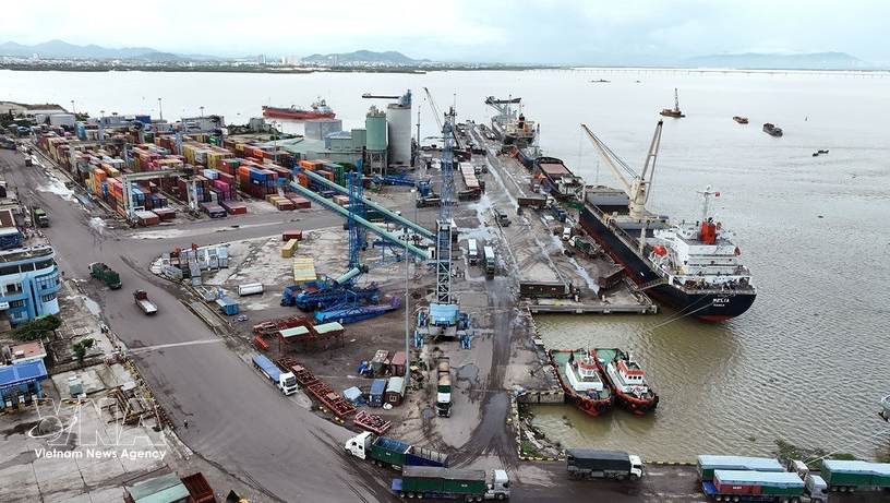 Vietnamese exporters adapt to global logistics volatility