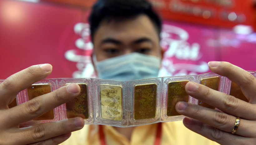 Gi&aacute; v&agrave;ng h&ocirc;m nay 22/3: Rớt thảm, người mua lỗ nặng 23 triệu đồng