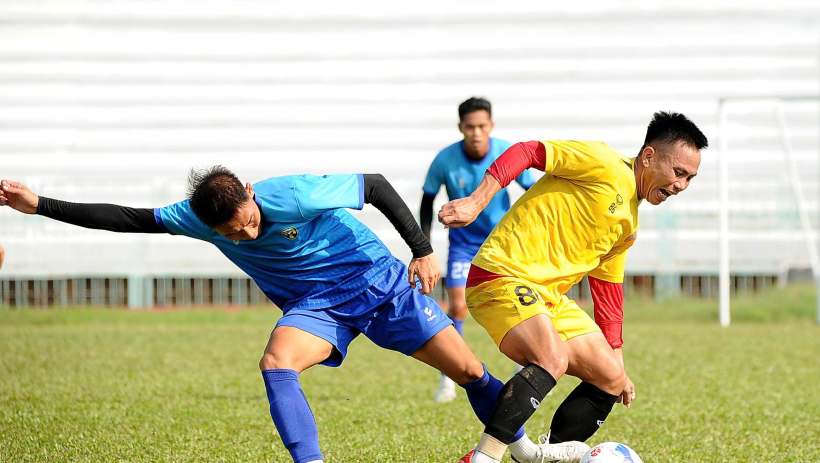 Long An - Bắc Ninh: Cuộc chiến nhiều &aacute;p lực ở hai đầu bảng