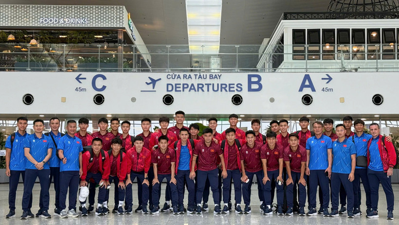 Đội tuyển U23 Việt Nam l&ecirc;n đường tham dự Giải CFA Team China 2026