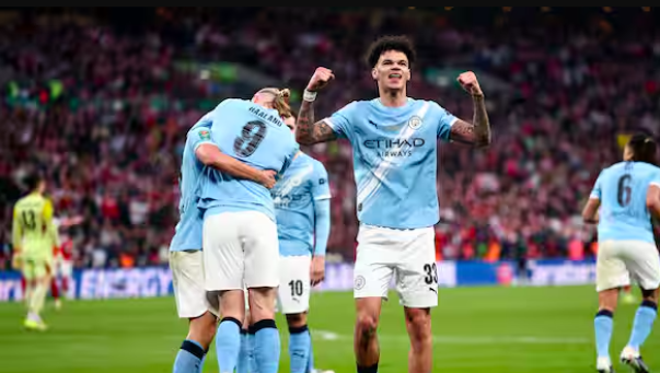 Arsenal thủng lưới 2 lần, Man City v&ocirc; địch C&uacute;p li&ecirc;n đo&agrave;n Anh