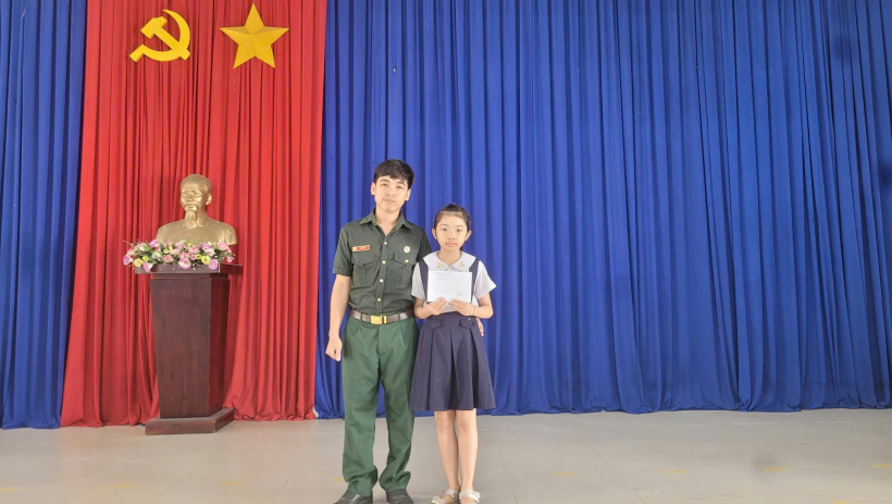 Ấp đội trưởng tận t&acirc;m với c&ocirc;ng việc, gần gũi với người d&acirc;n