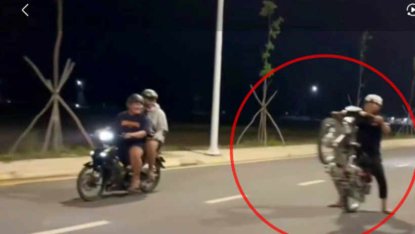 Mời l&agrave;m việc nh&oacute;m thanh thiếu ni&ecirc;n &ldquo;bốc đầu&rdquo; xe m&ocirc; t&ocirc; rồi đăng video clip l&ecirc;n mạng