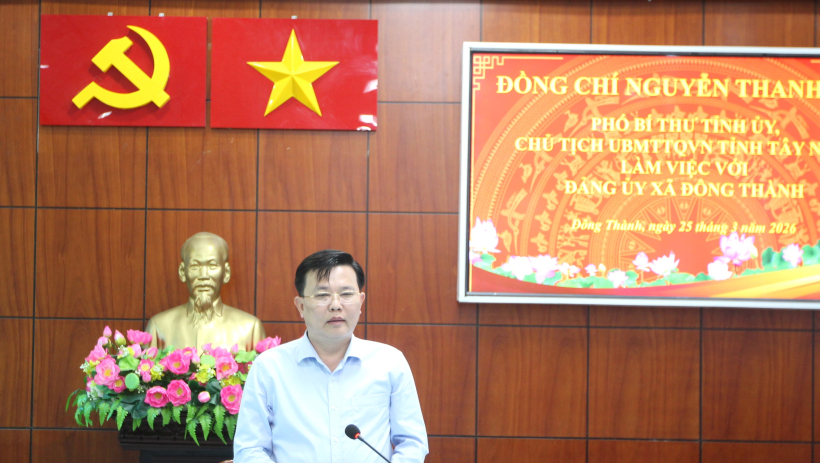 Ph&oacute; B&iacute; thư Tỉnh ủy Nguyễn Thanh Hải l&agrave;m việc với Đảng ủy x&atilde; Đ&ocirc;ng Th&agrave;nh