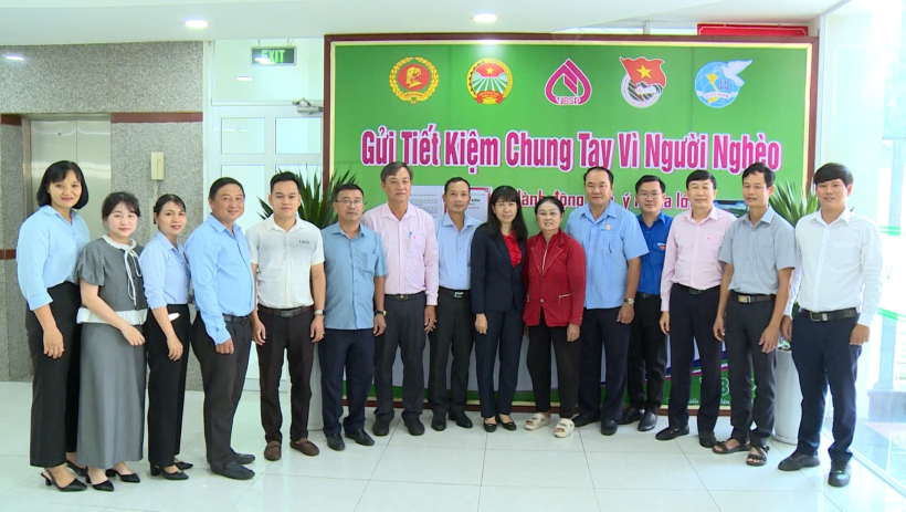 'Tuần lễ gửi tiết kiệm, chung tay v&igrave; người ngh&egrave;o' - H&agrave;nh động nhỏ, &yacute; nghĩa lớn