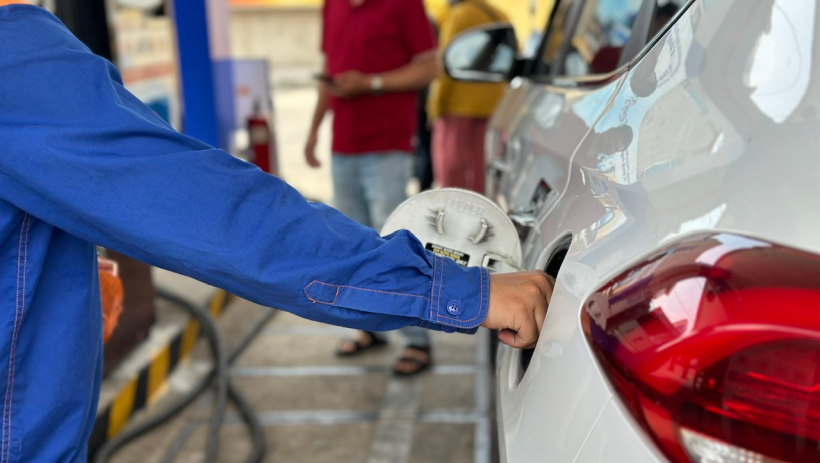 Gi&aacute; xăng dầu h&ocirc;m nay 26/3/2026: Thế giới giảm nhiệt, trong nước c&oacute; thể giảm tiếp?