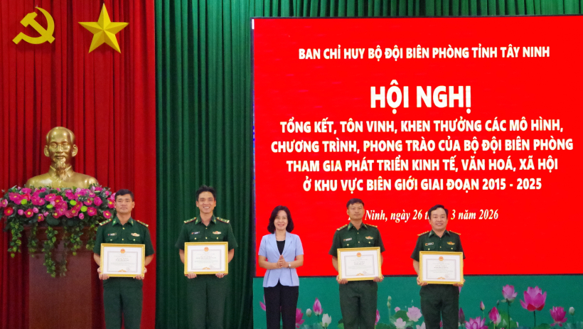 Bộ đội Bi&ecirc;n ph&ograve;ng T&acirc;y Ninh: Nhiều m&ocirc; h&igrave;nh, chương tr&igrave;nh gi&uacute;p d&acirc;n ph&aacute;t triển kinh tế, văn h&oacute;a, x&atilde; hội
