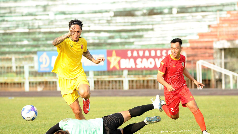 C&acirc;u lạc bộ Long An thắng Kharkiv 2-0