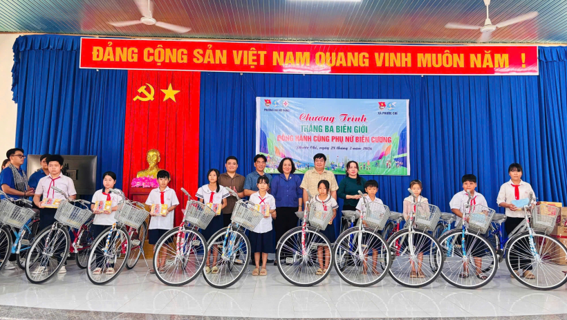 Lan toả y&ecirc;u thương từ chương tr&igrave;nh "Th&aacute;ng Ba bi&ecirc;n giới &ndash; Đồng h&agrave;nh c&ugrave;ng phụ nữ bi&ecirc;n cương&rdquo; năm 2026