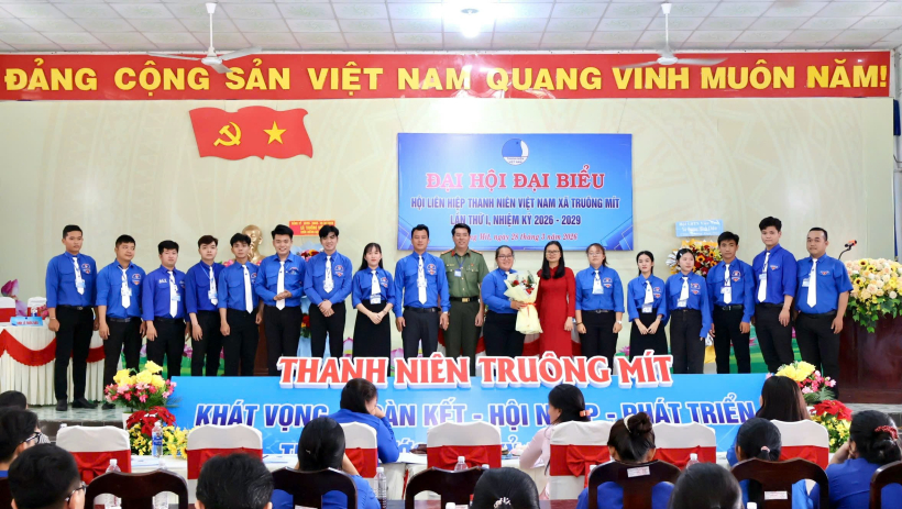 Chị Nguyễn Như Quỳnh t&aacute;i đắc cử Chủ tịch Hội Li&ecirc;n hiệp Thanh ni&ecirc;n Việt Nam x&atilde; Tru&ocirc;ng M&iacute;t