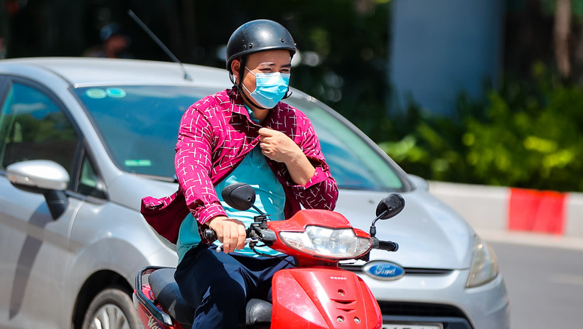 Bắc Bộ v&agrave; Trung Bộ sắp đ&oacute;n đợt nắng n&oacute;ng gay gắt, c&oacute; nơi tr&ecirc;n 37 độ C