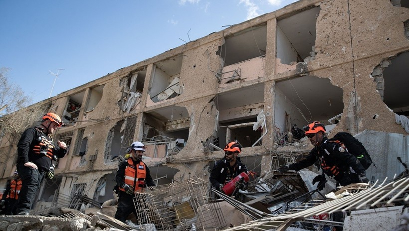 Xung đột tại Trung Đ&ocirc;ng: Hỏa hoạn tại nh&agrave; m&aacute;y lọc dầu Haifa của Israel