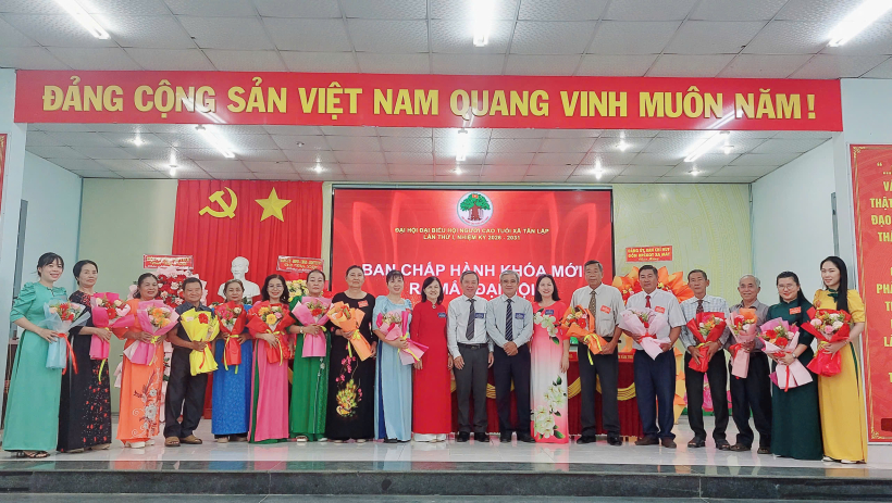 B&agrave; Mai Thị Chung giữ chức Chủ tịch Hội Người cao tuổi x&atilde; T&acirc;n Lập, nhiệm kỳ 2026-2031