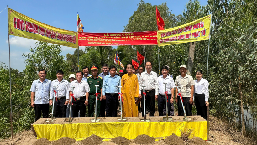 X&atilde; T&acirc;n Thạnh khởi c&ocirc;ng x&acirc;y dựng cầu n&ocirc;ng th&ocirc;n