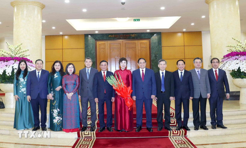 C&ocirc;ng bố Quyết định của Bộ Ch&iacute;nh trị về c&ocirc;ng t&aacute;c tổ chức v&agrave; c&aacute;n bộ của TTXVN, VTV, VOV v&agrave; 2 viện h&agrave;n l&acirc;m