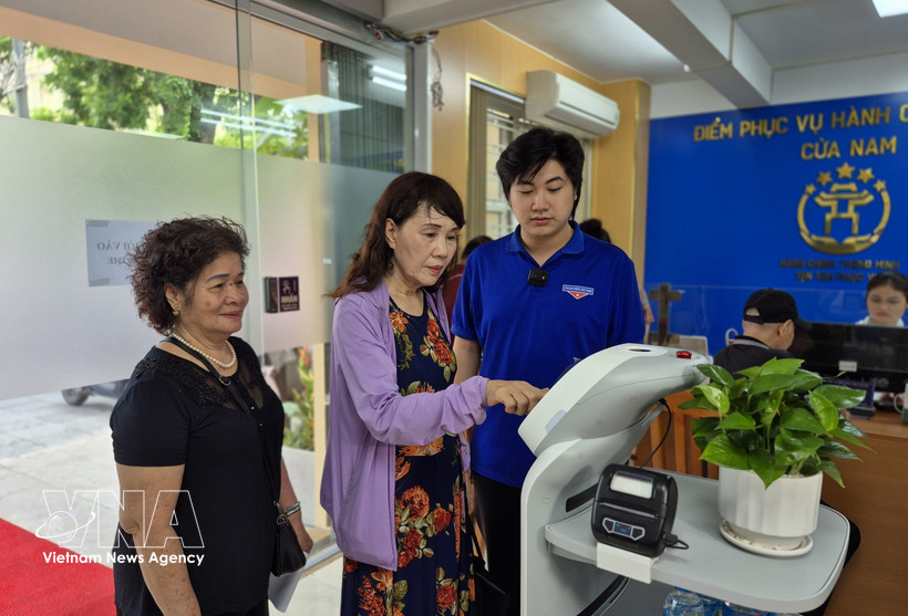 Digital technology narrows gaps in governance, public services